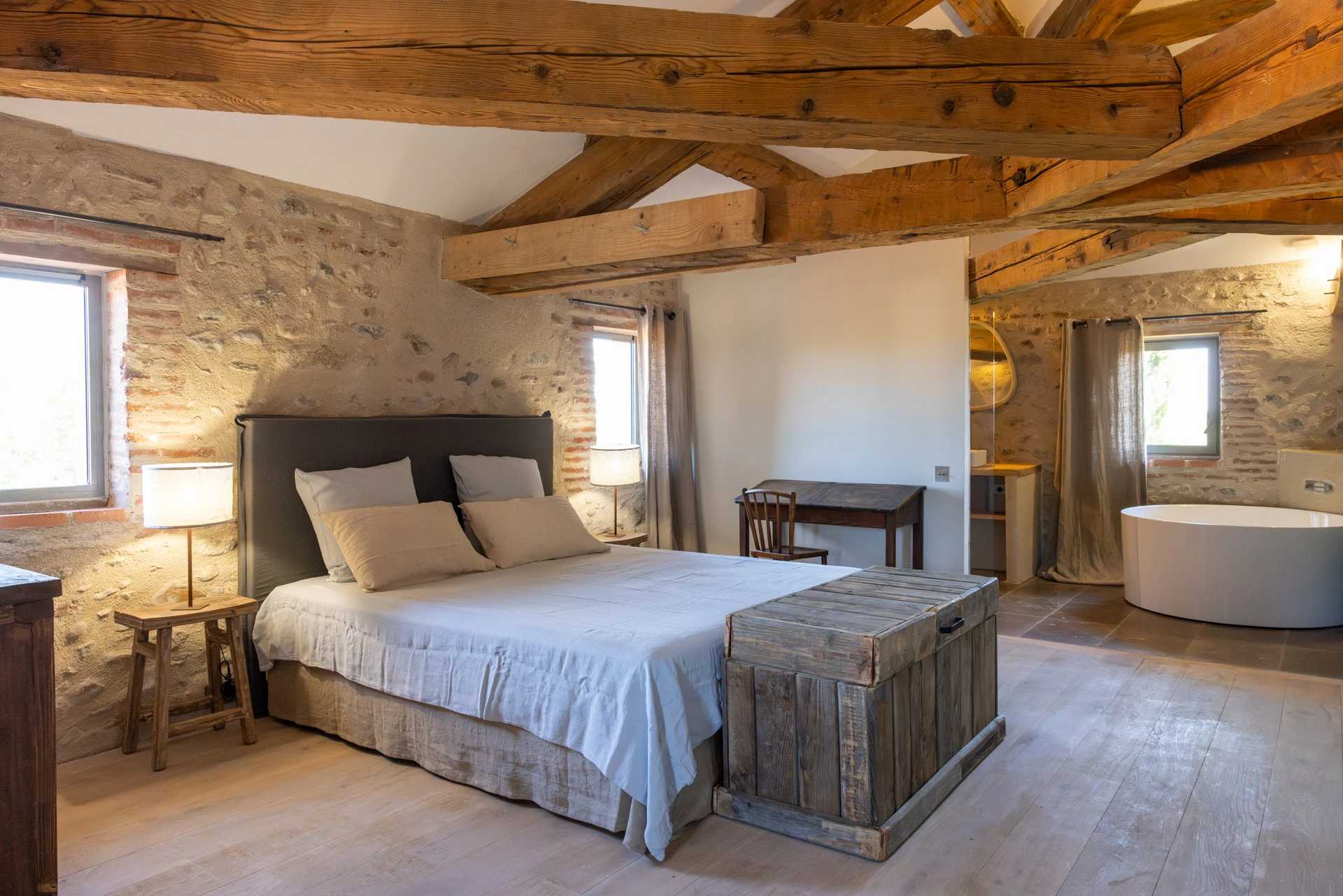 chambre-superieure-zephir-chateau-montana-sejour-de-jeune